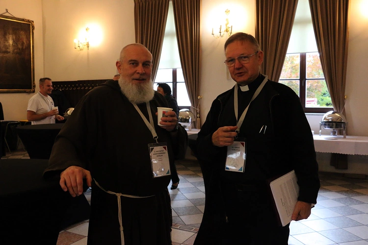 Trzecie obrady plenum Synodu Archidiecezji Wrocławskiej - pierwsze głosowania!