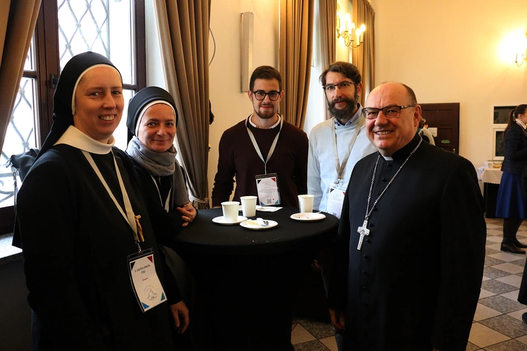 Trzecie obrady plenum Synodu Archidiecezji Wrocławskiej - pierwsze głosowania!