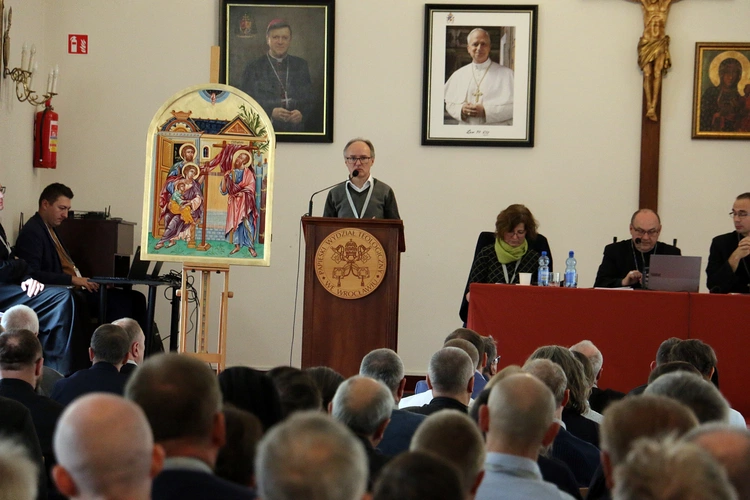 Trzecie obrady plenum Synodu Archidiecezji Wrocławskiej - pierwsze głosowania!