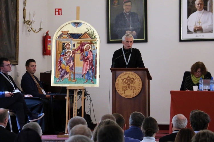 Trzecie obrady plenum Synodu Archidiecezji Wrocławskiej - pierwsze głosowania!