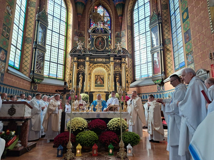 Chorzelów. Spotkanie misyjne róż Żywego Różańca z diecezji tarnowskiej