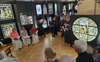 Wystawa "Muzyka światła. Witraże. Od artefaktu do metafizyki".