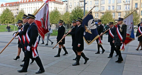 45. rocznica protestu głodowego kolejarzy we Wrocławiu - modlitwa i pamięć dla strajkujących