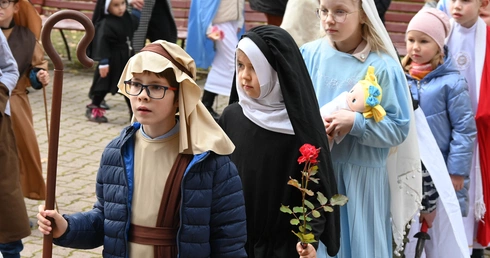 Rabka-Zdrój. Święci na ulicach