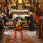 Koncert w sanktuarium Matki Bożej Królowej Pokoju w Otyniu