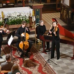 Koncert w sanktuarium Matki Bożej Królowej Pokoju w Otyniu