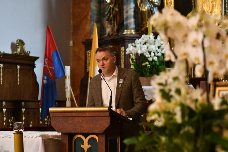 Koncert w sanktuarium Matki Bożej Królowej Pokoju w Otyniu