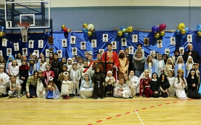 Wszyscy święci balowali w Wołowie. "Jesteśmy alternatywą dla Halloween"