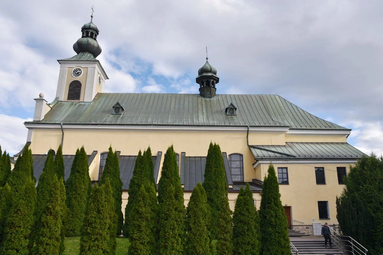 73 tysiące Mszy św.