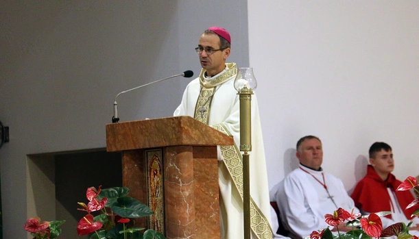 Kiedy nie umiemy się modlić, Duch Święty modli się w nas