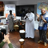 Śpiewali w językach lingala i swahili