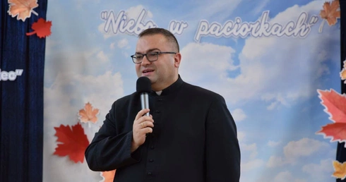 Konkurs plastyczny "Mój najpiękniejszy różaniec"