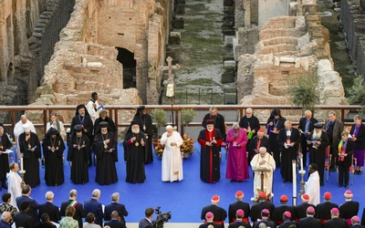 Modlitwa różnych wyznań w Koloseum