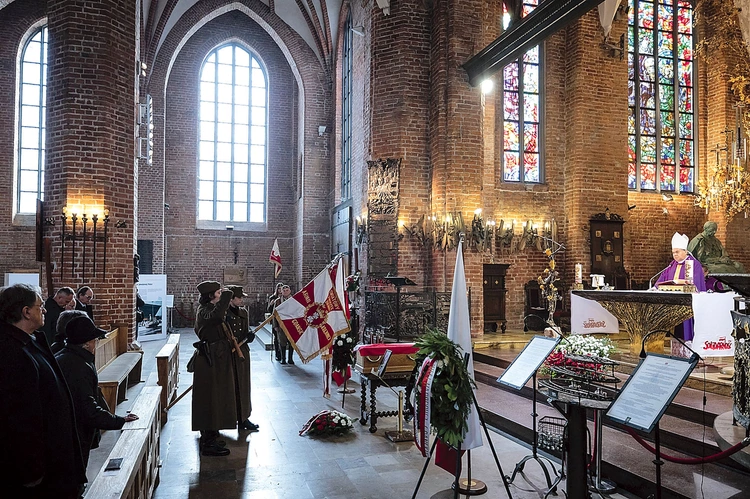 Msza św. żałobna była celebrowana w bazylice św. Brygidy.