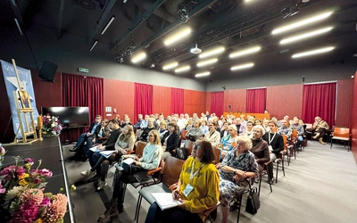  W tym roku w programie znalazły się dwa spotkania w ramach Szkoły Wiary.   
