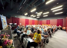  W tym roku w programie znalazły się dwa spotkania w ramach Szkoły Wiary.   