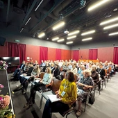  W tym roku w programie znalazły się dwa spotkania w ramach Szkoły Wiary.   