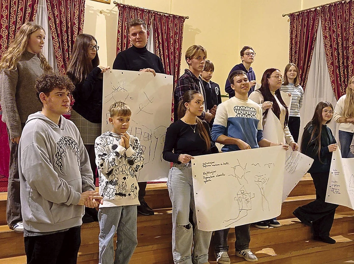 W pierwszym spotkaniu uczestniczyło 40 osób.