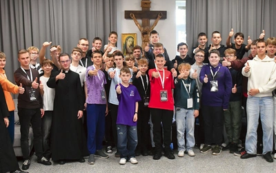 Kolejne rekolekcje z serii „Bohaterowie Boga” już 5 grudnia. Duszpasterstwo młodych ma jednak dużo więcej propozycji! Oto najbliższe: „Córki Króla” – od 7 do 9 listopada (dla dziewcząt), modlitewny wieczór młodych – 22 listopada, „Abba Ojcze” – od 5 do 7 grudnia (dla dzieci), rekolekcje dla kandydtów do bierzmowania – od 6 do 7 grudnia. Więcej: centrumddm.pl.