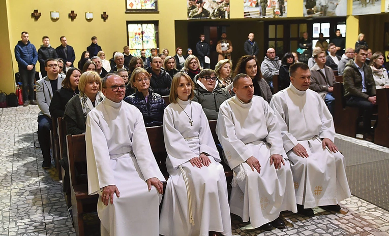 Jak co roku najpierw była Msza św. w kościele pw. Ducha Świętego w Zielonej Górze, a potem wspólne śniadanie. 