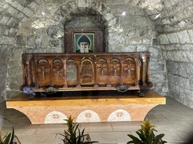 Grób św. Szarbela