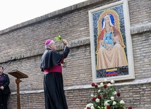  Matka Boża z Coromoto w Ogrodach Watykańskich