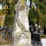 Między lipami i ciszą. Historia lubelskiego Panteonu