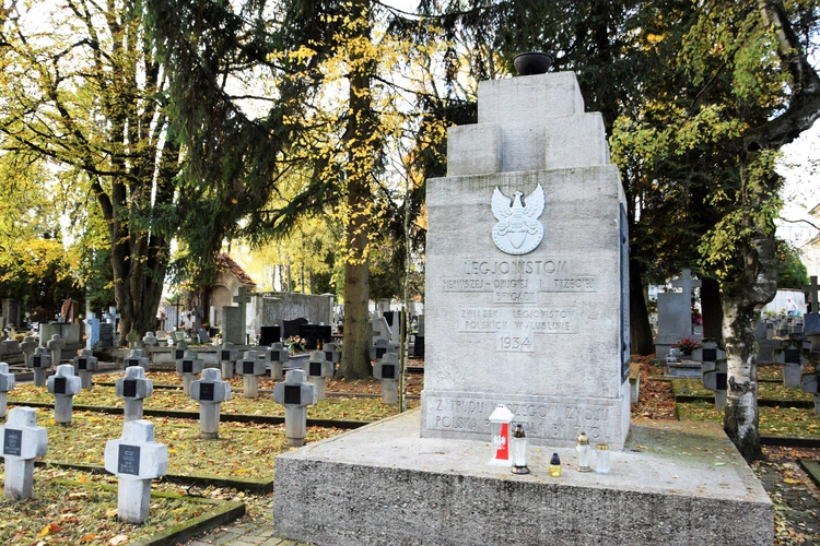 Między lipami i ciszą. Historia lubelskiego Panteonu