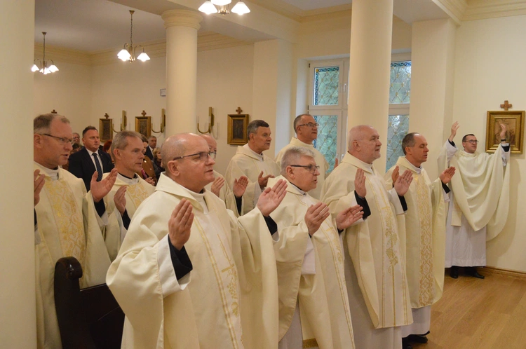 Poświęcenie odnowionego domu i kaplicy w Kokoszycach
