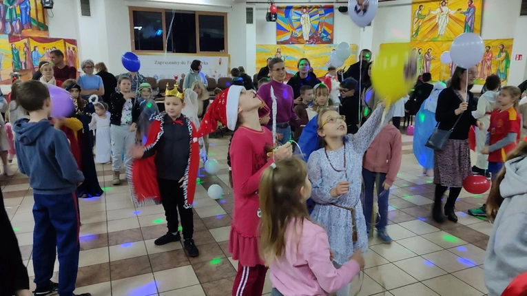 Bal Wszystkich Świętych w parafii pw. św. Franciszka z Asyżu we Wrocławiu