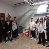 Pomagali potrzebującym i misjom