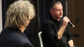 Człowiek zachowuje się tak, jakby nie miał skóry