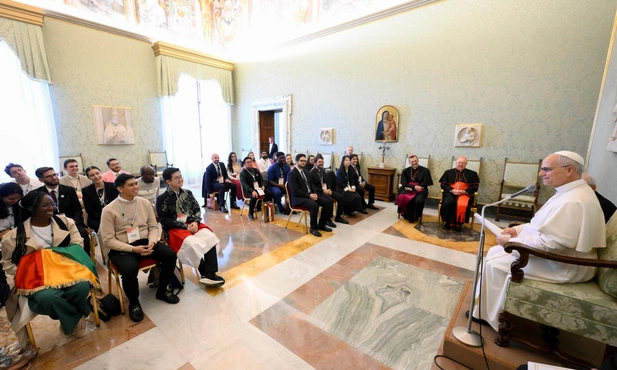 Leon XIV spotkał się z młodymi