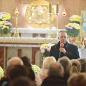 Pierwsza lekcja w "Szkole świętości"