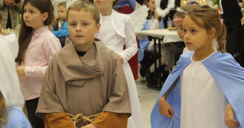 Wieczór ze świętymi w Mścicach cz. 2