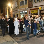 Korowód ze śiętymi na ulicach Świebodzina