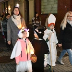 Korowód ze śiętymi na ulicach Świebodzina