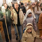 Korowód ze śiętymi na ulicach Świebodzina