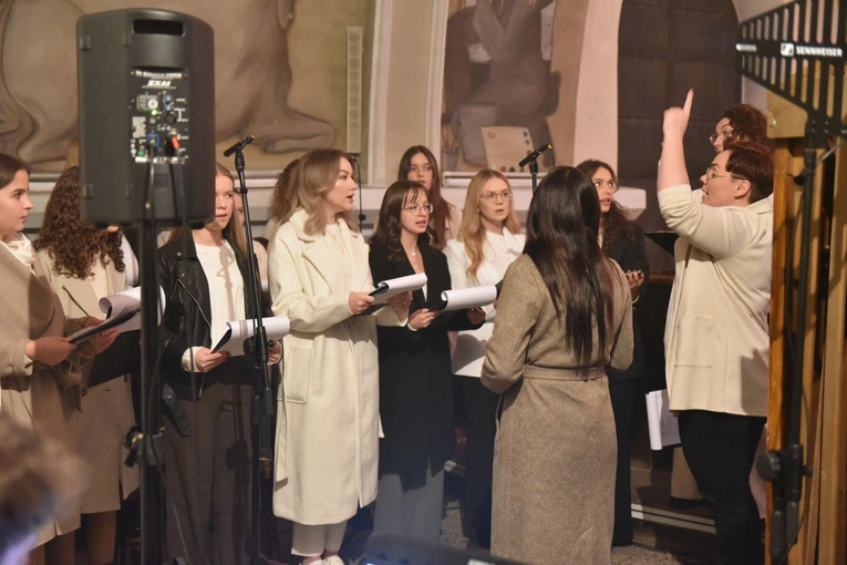 Czuwanie ze Świętymi w Iwkowej