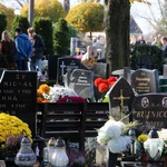 Uroczystość Wszystkich Świętych na cmentarzu w Siechnicach 2025