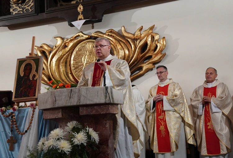 Uroczystość Wszystkich Świętych w kościele i na cmentarzu św. Wawrzyńca we Wrocławiu