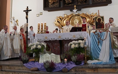Uroczystość Wszystkich Świętych w kościele i na cmentarzu św. Wawrzyńca we Wrocławiu