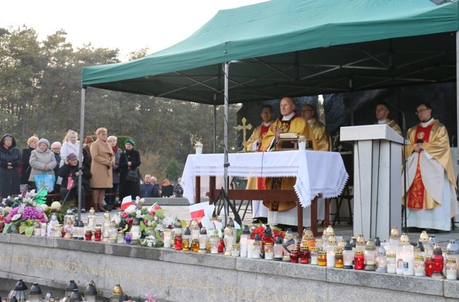 Uroczystość Wszystkich Świętych