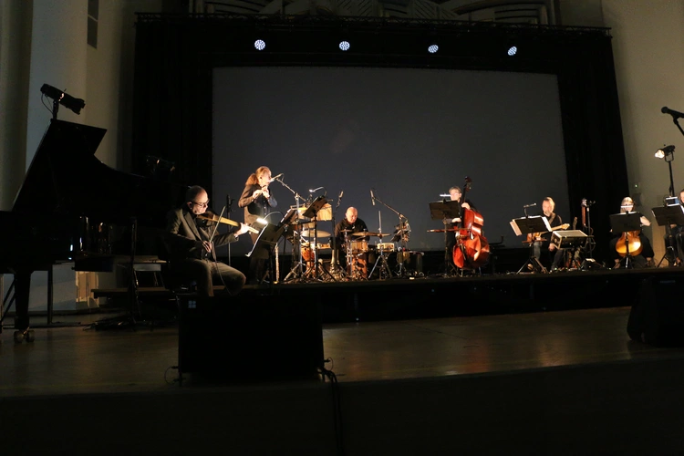 Koncert pamięci ofiar obozu w Ravensbrück 2025