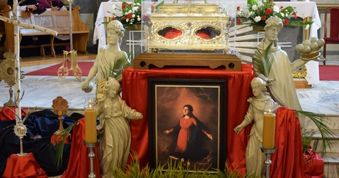 Decyzją św. Jana Pawła II św. Wiktoria jest patronką diecezji łowickiej i Łowicza.