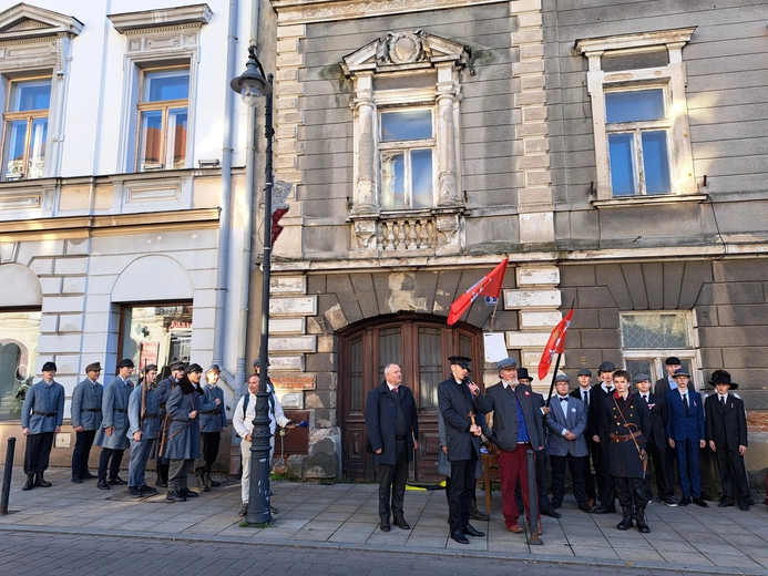 Tarnów pierwszy niepodległy - rekonstrukcja wydarzeń