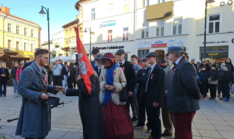 Tarnów pierwszy niepodległy - rekonstrukcja wydarzeń