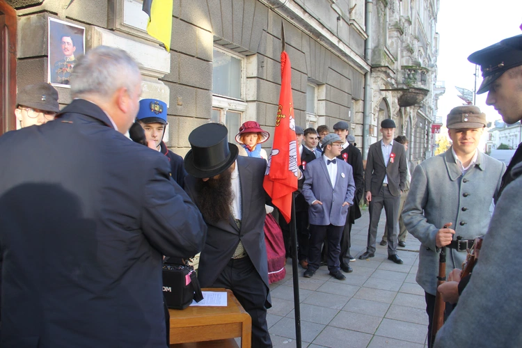 Tarnów pierwszy niepodległy - rekonstrukcja wydarzeń