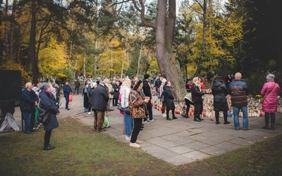 Modlitwa na cmentarzu Srebrzysko 2025