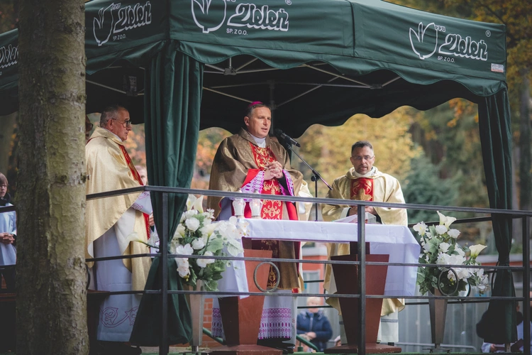 Modlitwa na cmentarzu Srebrzysko 2025